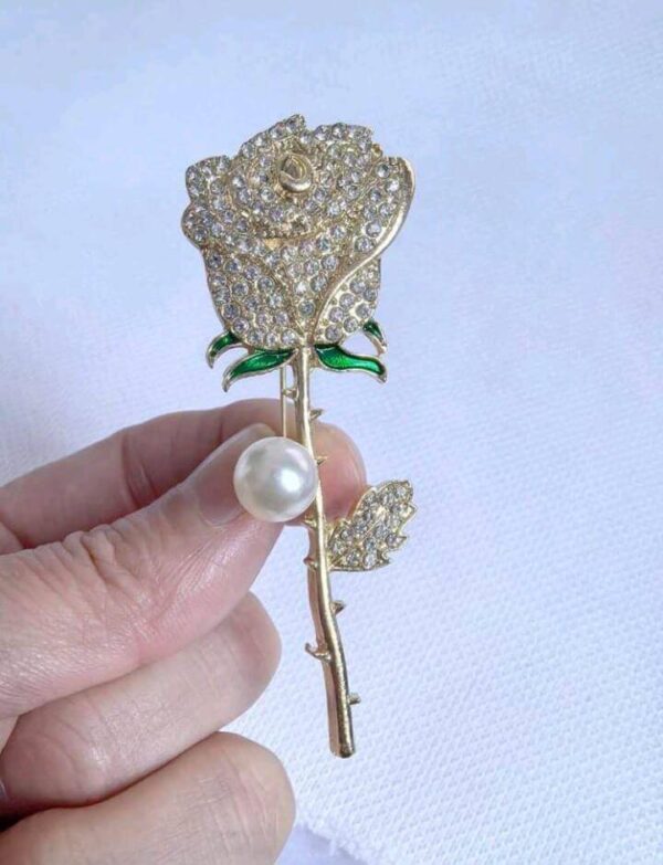 Gold rose rhinestone flower broach