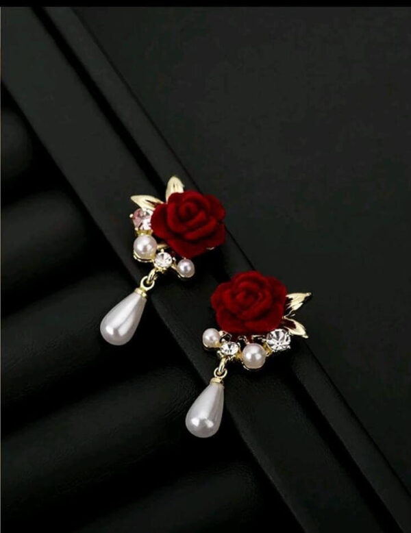 Vintage red velvet floral faux pearl earrings