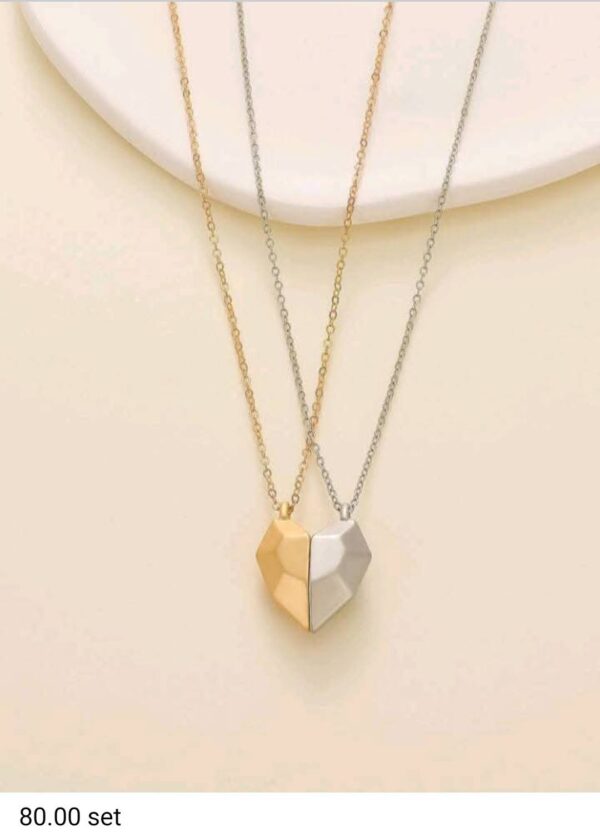 Magnetic Heart Shaped Couples Necklace