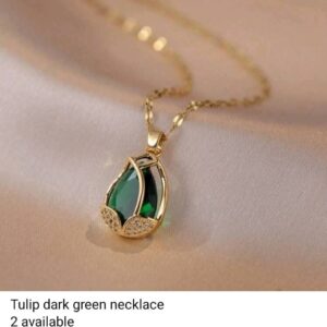 Tulip Dark Green Necklace