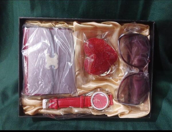 4 pc Gift Set