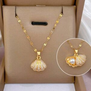 Clam Necklace