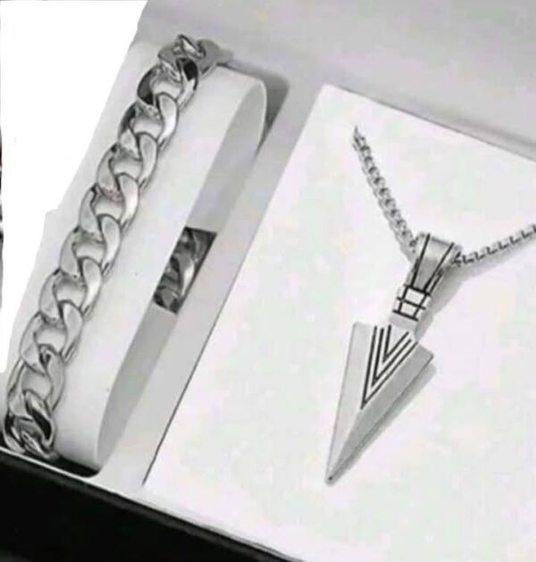Silver Chain & Pendant