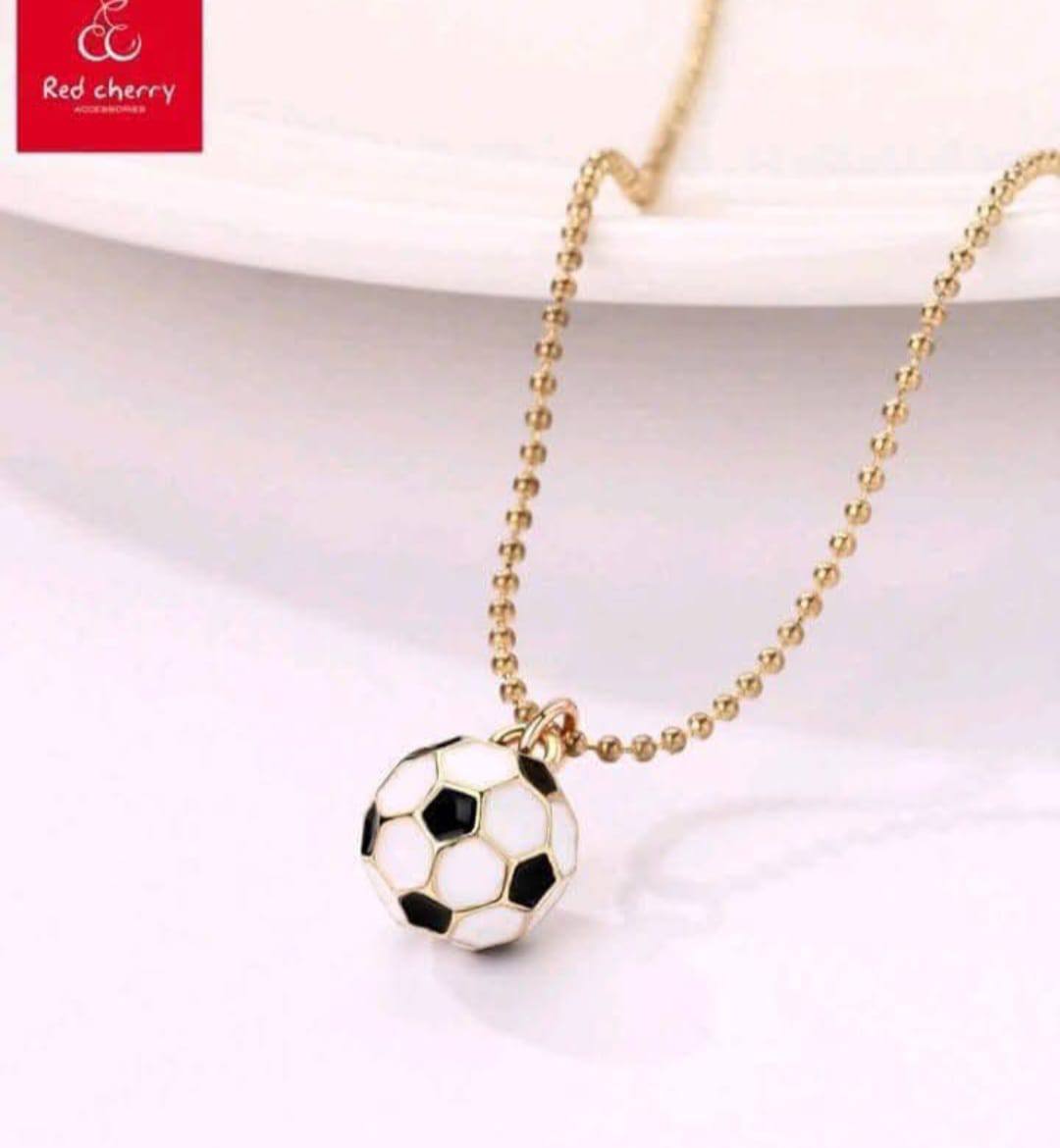 1 Piece Fashion Football Pendant Men's Sports Creative Sweater Chain Necklace Accessories
