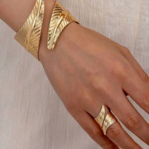 2PCS Geometric Crossing Leaves Cuff Bangles Ring for Women Holiday Fashionable Retro Metal Opening Bracelet Ring Jewelry Set