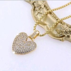 Luxury Crystal Heart Necklace for Women Copper Gold Plated Short Necklaces