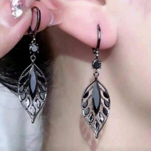 Exquisite Black Leaf Design Hollow Dangle Earrings Bohemian Simple Style Alloy Jewelry