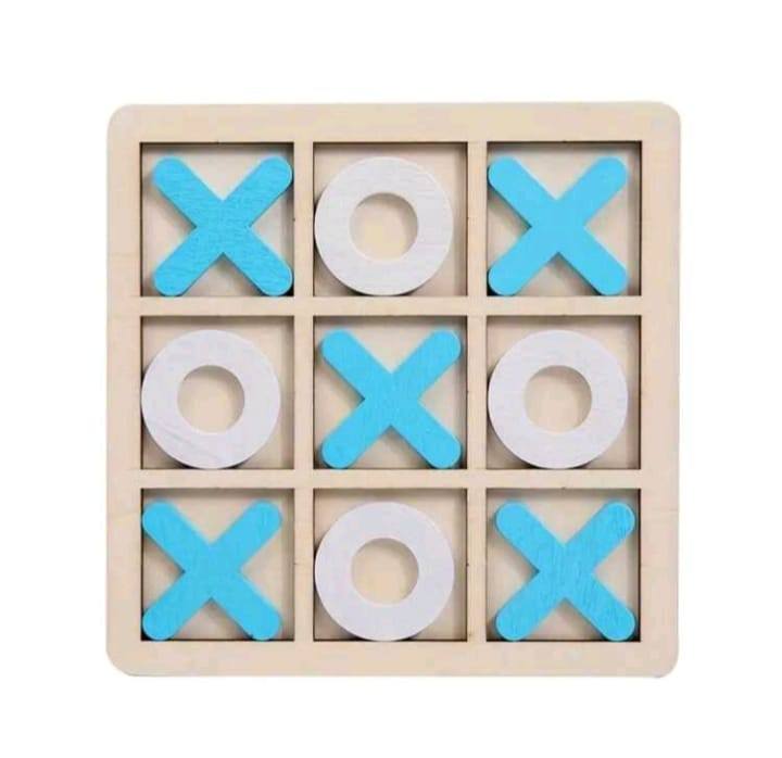Wooden tic-tac-toe game