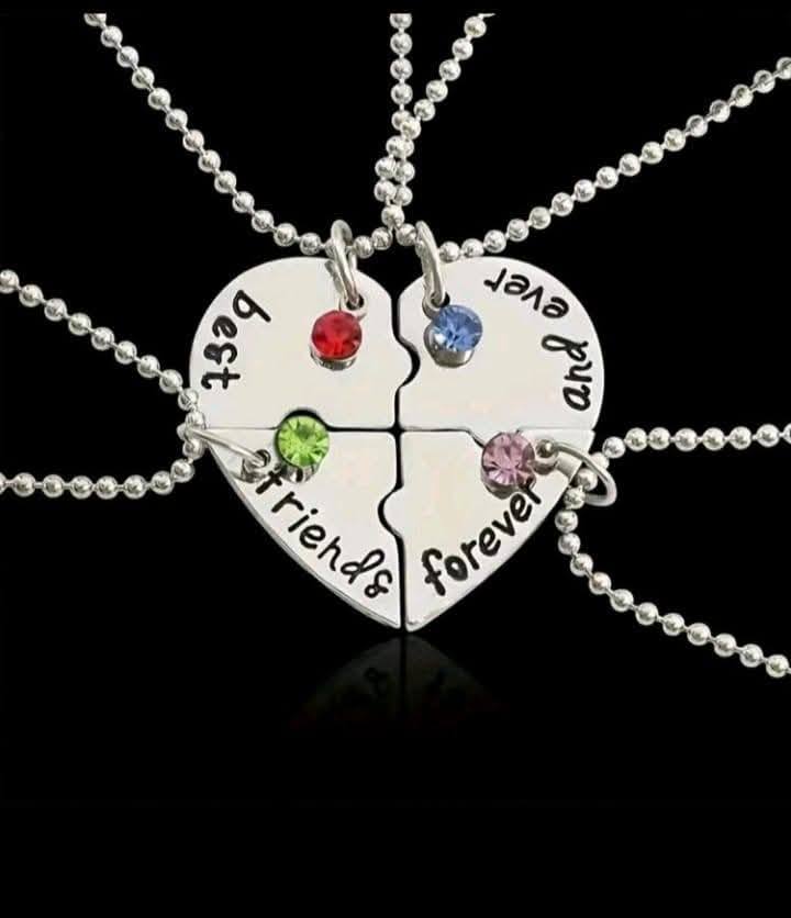 Best Friend 4 Piece Necklace Women Jewelry BFF Friendship Pendant Neck Chain Choker Jewelry For Women