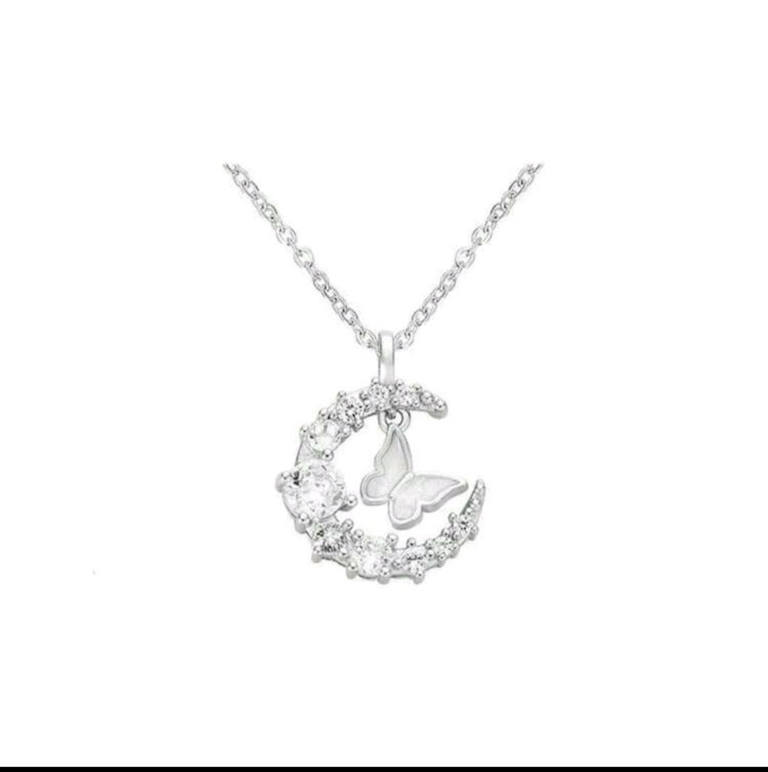 Korean New Butterfly Pendant Necklace for Women