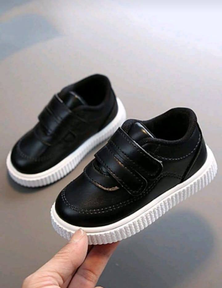 Boys' & Girls' Low-Top Sneakers - Lightweight All-Season Shoes with Cushioned Rubber Sole, Easy-On Closure, Non-Slip Grip