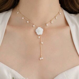 Single rose pearl bead necklace