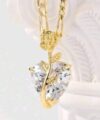 A Fashionable Rose-wrapped Teardrop-shaped 3A Zirconia Pendant Necklace