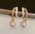 1 Pair of Luxurious Double-Layer Shell and Pearl Dangle Earrings